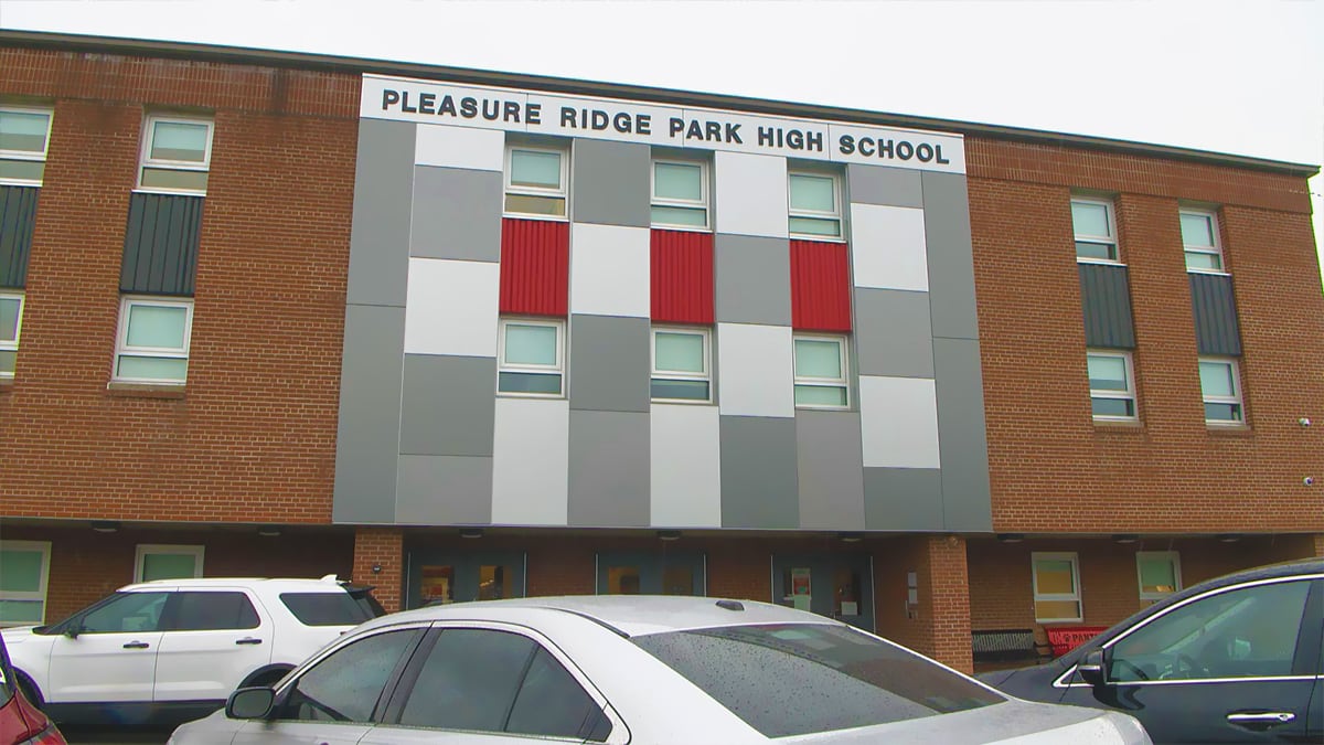 Dozens of Students Hospitalized at Pleasure Ridge Park High School Amid Illness Investigation