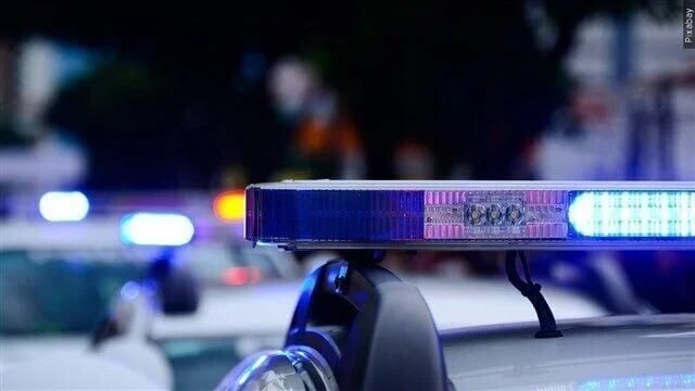 В Коннектикуте задержали водителя, совершившего ДТП с пострадавшими и наездом на опору