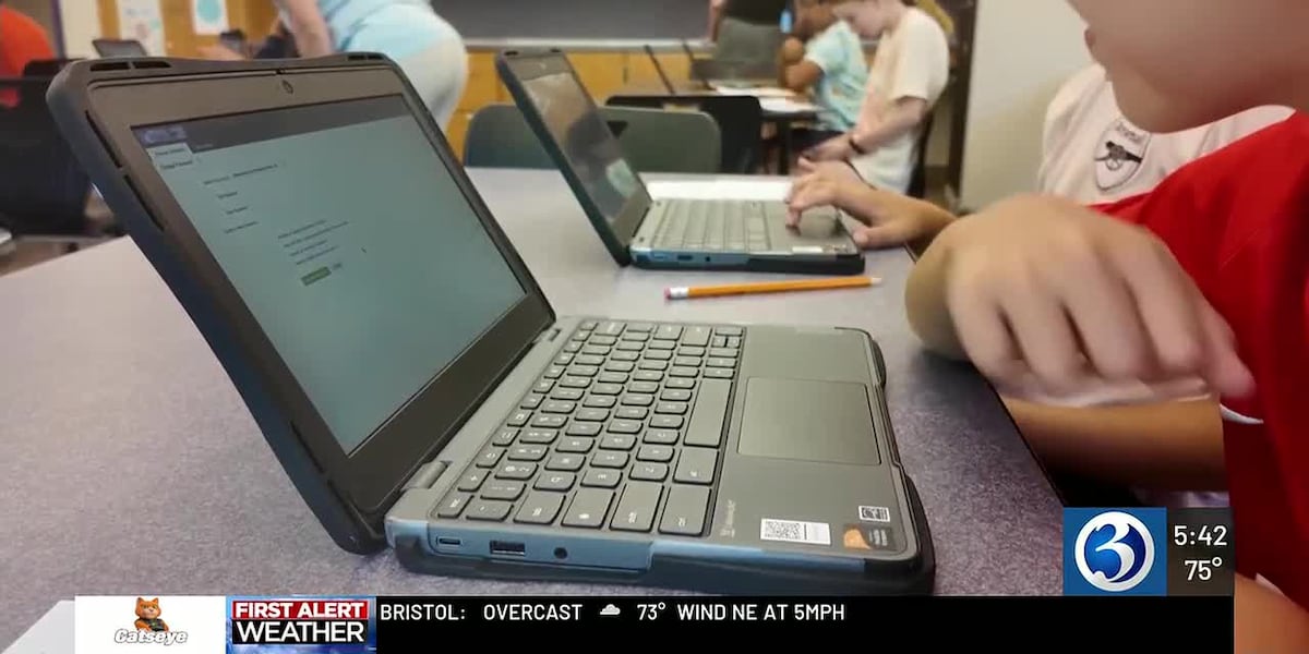 Glastonbury schools swap tablets for Chromebooks ahead of new school year
