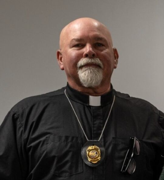 Funeral arrangements announced for police chaplain killed in crash