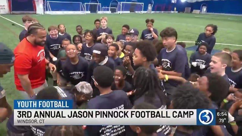Giants safety Jason Pinnock hosts youth football camp in Windsor